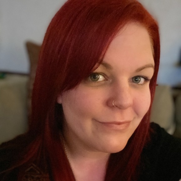 Meet your Posher, Lindsay - Picture 1 of 1